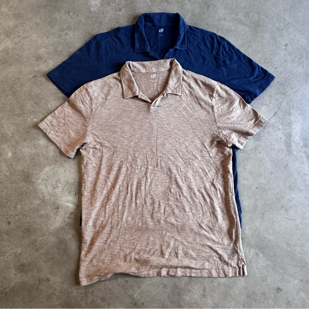 2 GAP Men's Navy/Beige Soft Collar Men'sPolo Shirt No buttons Open Neck Bundle